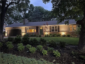 214 NW 43rd Terrace, Kansas City, MO 64116