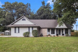 23709 Ridgemont Ln, Elkhart, IN 46516