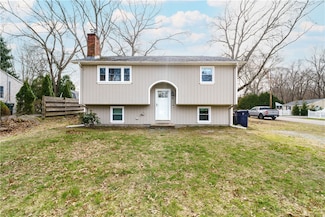 5 Calypso Dr, Saunderstown, RI 02874