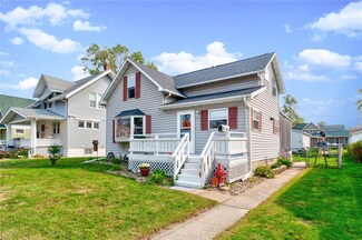1841 Hamilton St SW, Cedar Rapids, IA 52404