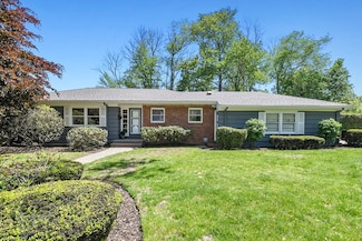 16 Chilton Rd, Brockton, MA 02301