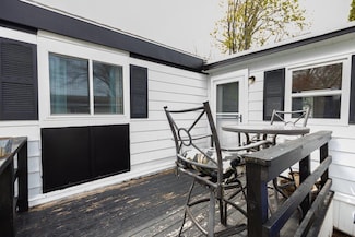 6 Oak Hill Dr, Hampstead, NH 03841