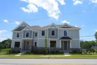9320 Old Plainfield Rd, Blue Ash, OH 45236