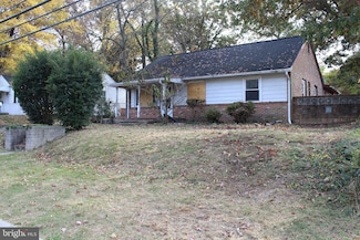 9021 Taylor St, Springdale, MD 20774