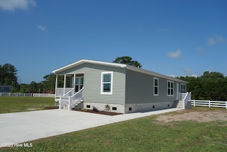 880 Yaupon Dr SW, Calabash, NC 28467