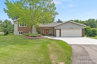 1479 10 Mile Rd NE, Comstock Park, MI 49321