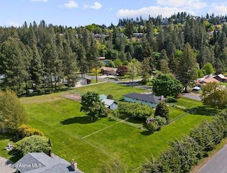 7647 15th St, Dalton Gardens, ID 83815