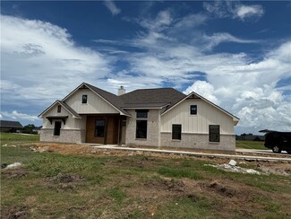 7888 Mathis Creek Dr, Bryan, TX 77808