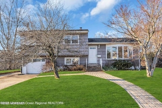 47 Hilltop Rd, West Long Branch, NJ 07764