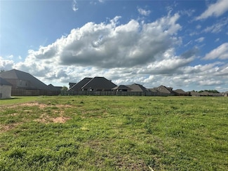 2341 W Sunset Dr, Mustang, OK 73064