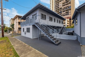 1223 Wilder Ave, Honolulu, HI 96822