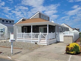 115 W Trenton Ave, Wildwood, NJ 08260