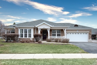 2819 Normandy Cir, Naperville, IL 60564