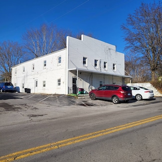 130 E Cumberland Ave, Jamestown, KY 42629