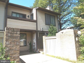 8 Copps Hill Ct, Montgomery Village, MD 20886