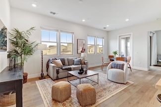 1661 Spring St Unit 343, Davis, CA 95616