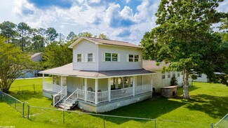 26495 Bayou Dr, Elberta, AL 36530