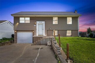 3110 Coral Ln SW, Cedar Rapids, IA 52404