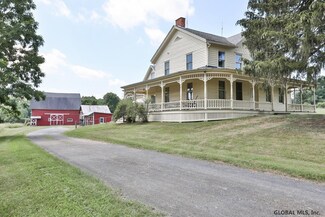 63 Hoags Corners Rd, Nassau, NY 12123