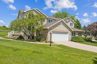 27 Waterford Cir, Madison, WI 53719