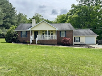 1016 Atkins Dr, Cross Plains, TN 37049