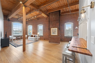 555 S Water St Unit 319, Providence, RI 02903
