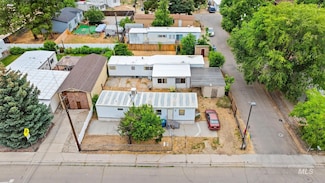 216 E 43rd St, Garden City, ID 83714