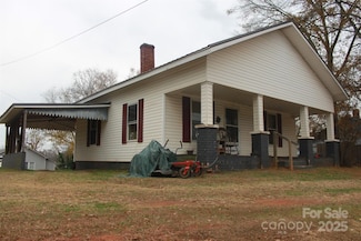 124 Eastside Dr, Forest City, NC 28043