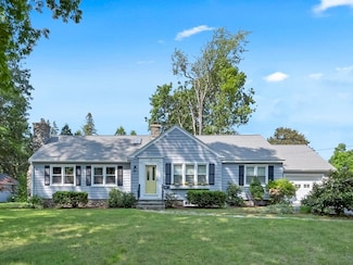 16 Highland Ave, Holden, MA 01520
