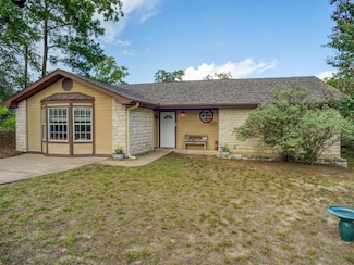 155 Kaapahu Dr, Bastrop, TX 78602
