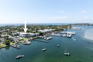 2323 Lake Dr Unit 201, West Palm Beach, FL 33404