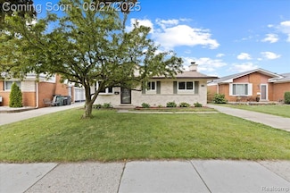1059 Kenilworth Place, Clawson, MI 48017