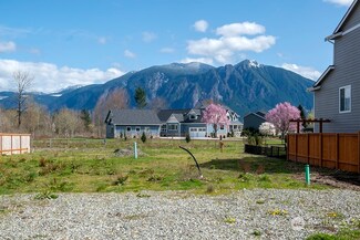 8904 384th Ave SE, Snoqualmie, WA 98065