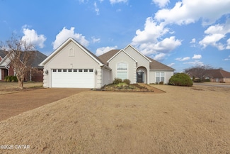 11 Kingsley Cove, Jackson, TN 38305