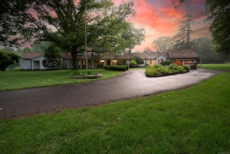 509 Main St N, Woodbury, CT 06798