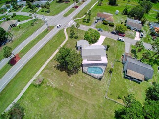 1802 SE Elkhart Terrace, Port Saint Lucie, FL 34952