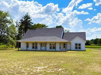 595 Fm 2968, Grapeland, TX 75844