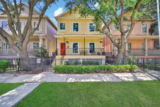 1745 Beall St, Houston, TX 77008
