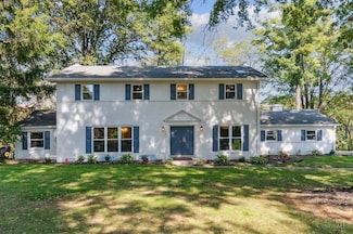 9121 Hoffman Farm Ln, Cincinnati, OH 45242