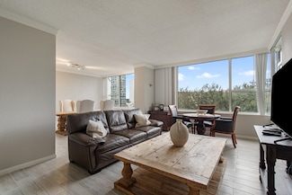 14 Greenway Plaza Unit 5-O, Houston, TX 77046