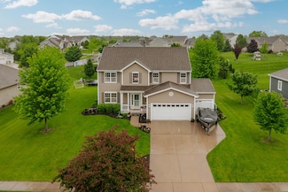 1411 Applewood Cir, Mukwonago, WI 53149