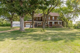6406 E 260th St, Elko New Market, MN 55020