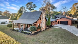 923 Pine Cir, Woodstock, GA 30189
