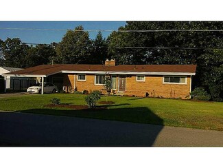 258 S Liberty St, Zelienople, PA 16063