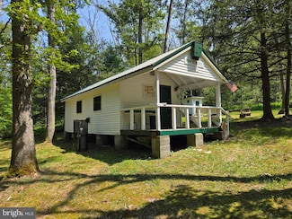 195 Dons Ln, Pottersdale, PA 16871