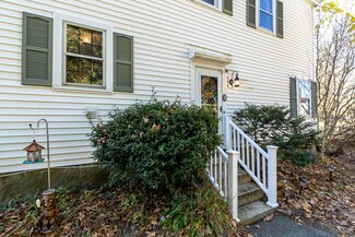 14 Bittersweet Ln Unit 4, Exeter, NH 03833