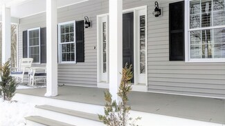 315 Nipmuc Rd, Foster, RI 02825