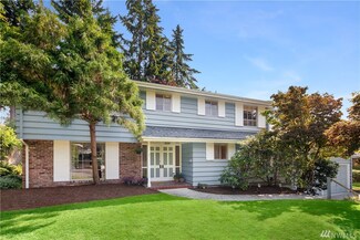 8919 SE 58th St, Mercer Island, WA 98040