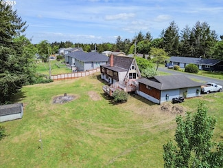 1388 Fifer Heights Rd, Seaside, OR 97138