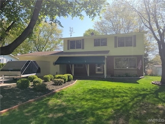 31 Roosevelt Dr, Lockport, NY 14094